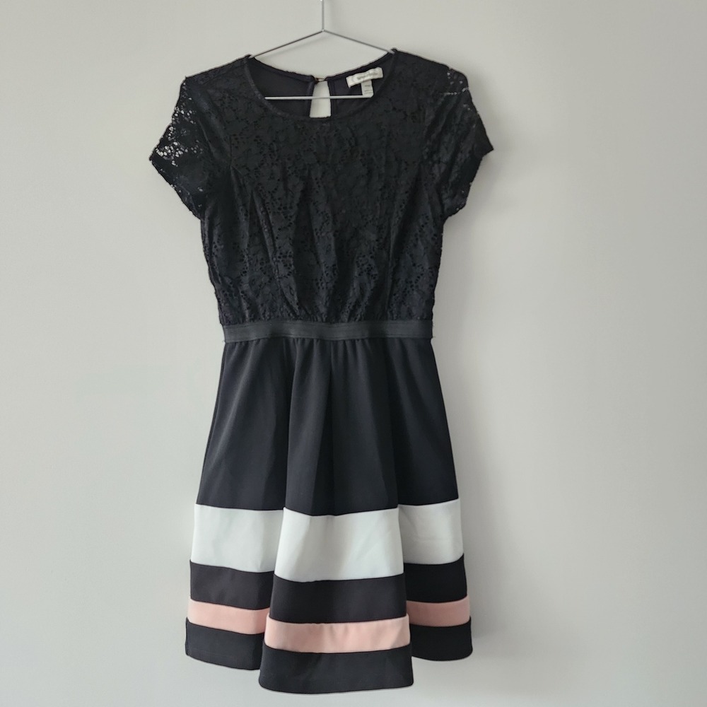 Speechless Fit and Flare Dress Womens Small Black Lace Colorblock Party Striped